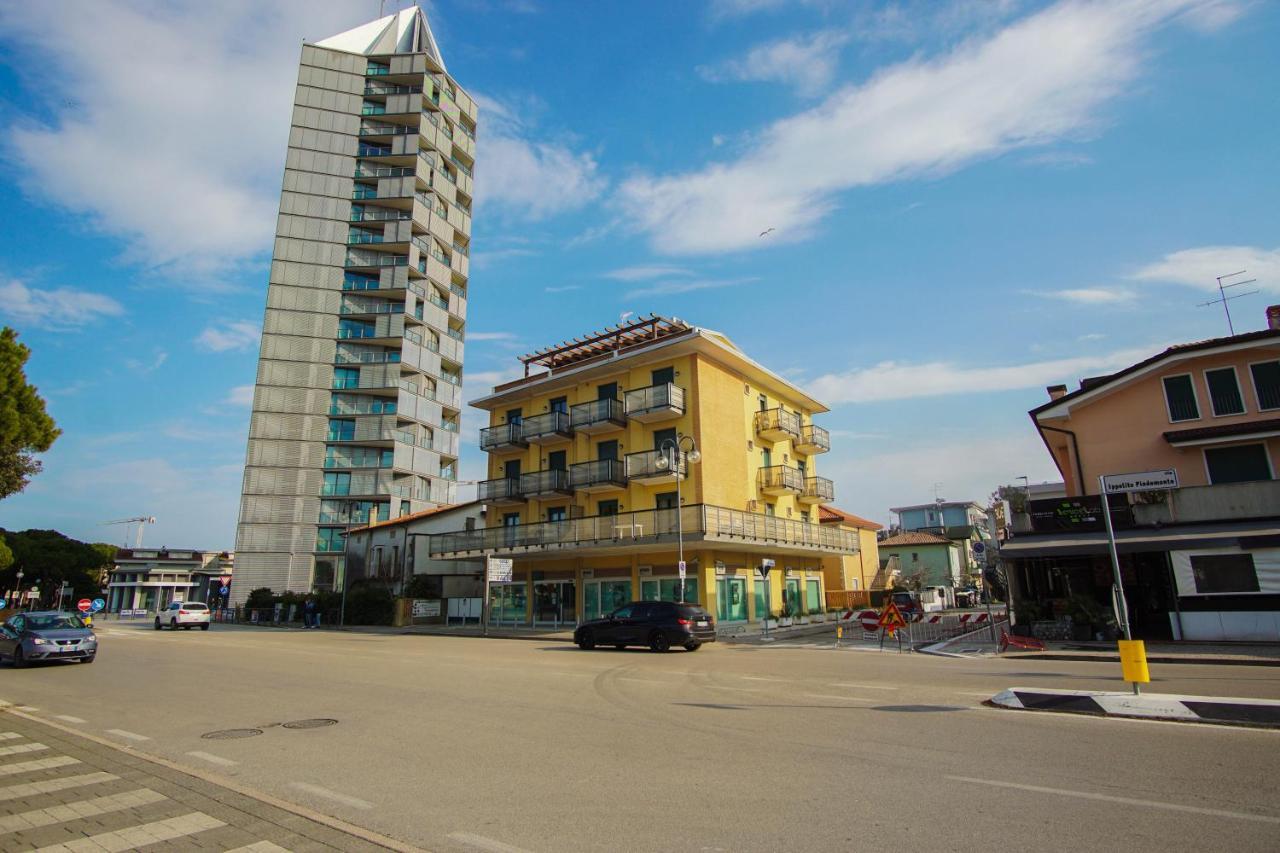 Quito Residence Movida E Spiaggia 利多迪迪耶索洛 外观 照片