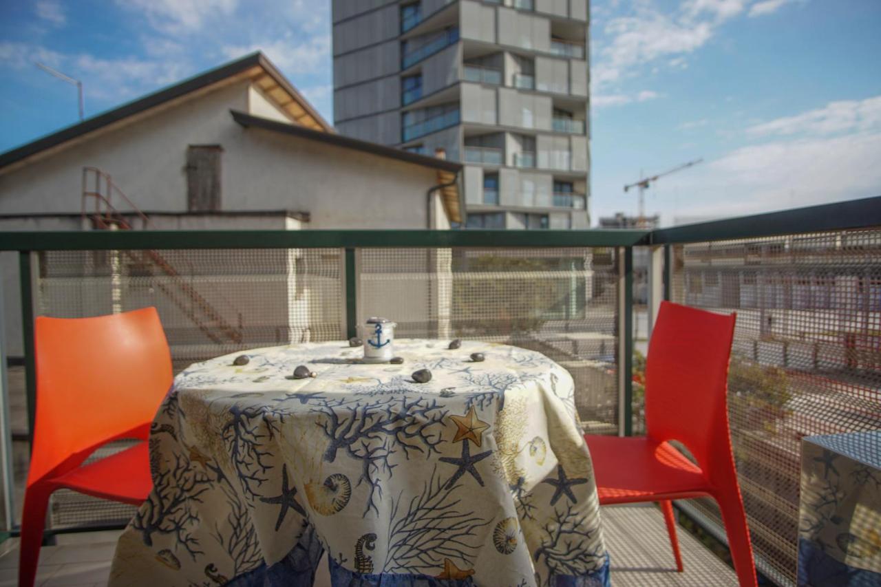 Quito Residence Movida E Spiaggia 利多迪迪耶索洛 外观 照片